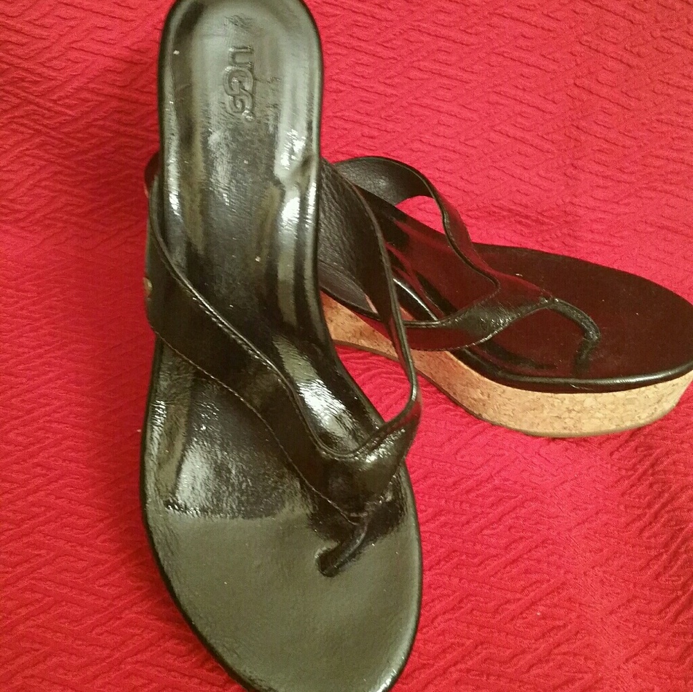 Ugg thong wedge
